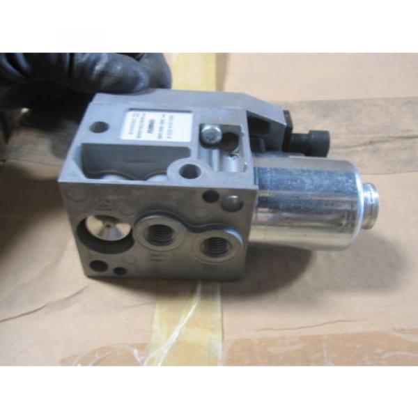 NEW Australia France DETROIT DIESEL SOLENOID VALVE # 23526316 REXROTH # 561 014 372 0 #2 image